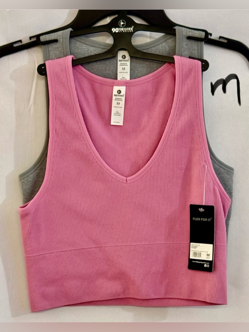 90 Degree By Reflex Ribbed V-Neck Crop Tank in Pink